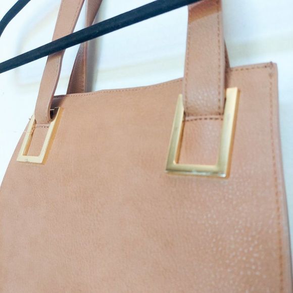 STEVE MADDEN Camel Color Faux Vegan Leather Shoulder Bag - Picture 6 of 8